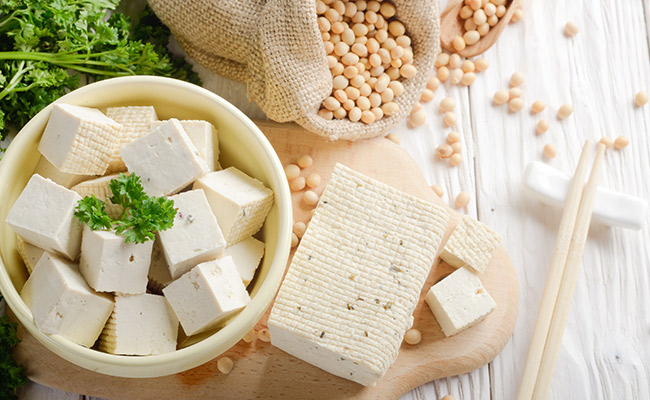 2019 - Il Tofu: un ingrediente nuovo, molto antico su ascuoladigusto.it